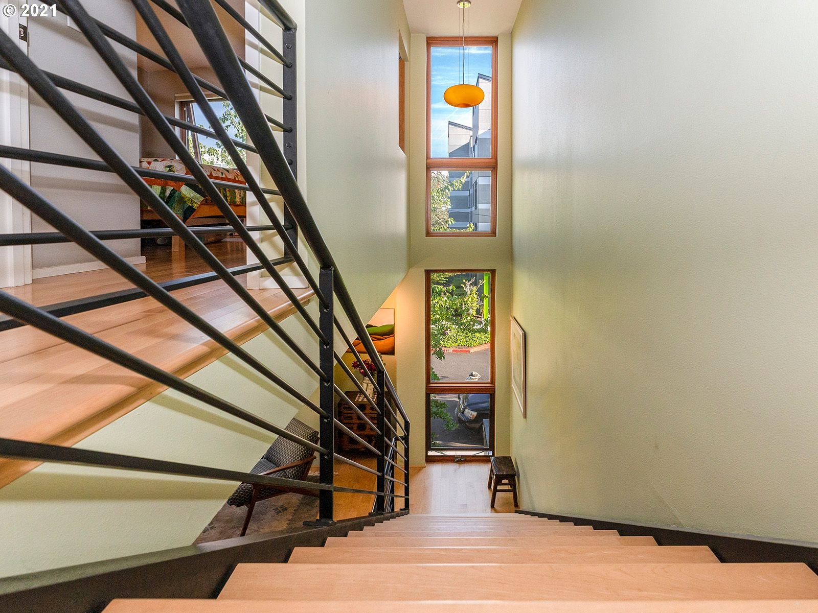 5823 Northeast Center Commons Way Portland, OR 97213 - Photo 5 of 27 Gallery Image 5