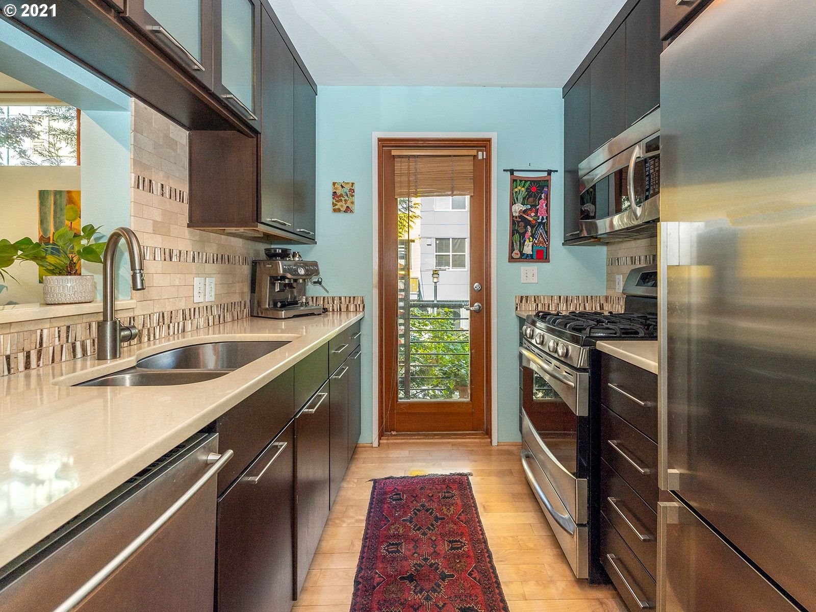 5823 Northeast Center Commons Way Portland, OR 97213 - Photo 10 of 27 Gallery Image 10