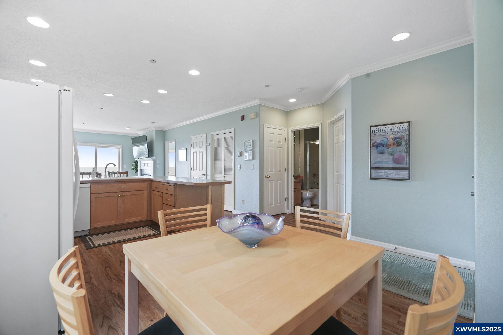 1113 Highway 101, Unit 1 Depoe Bay, OR 97341 - Photo 11 of 48