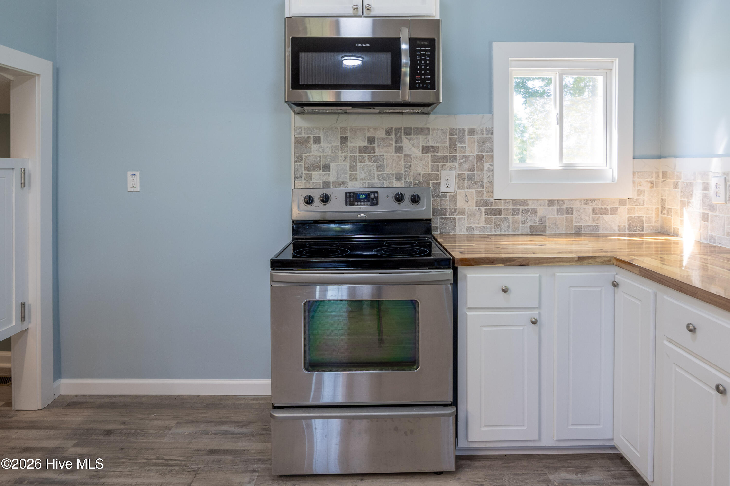 331 W Road Turkey, NC 28393 - Photo 8 of 33