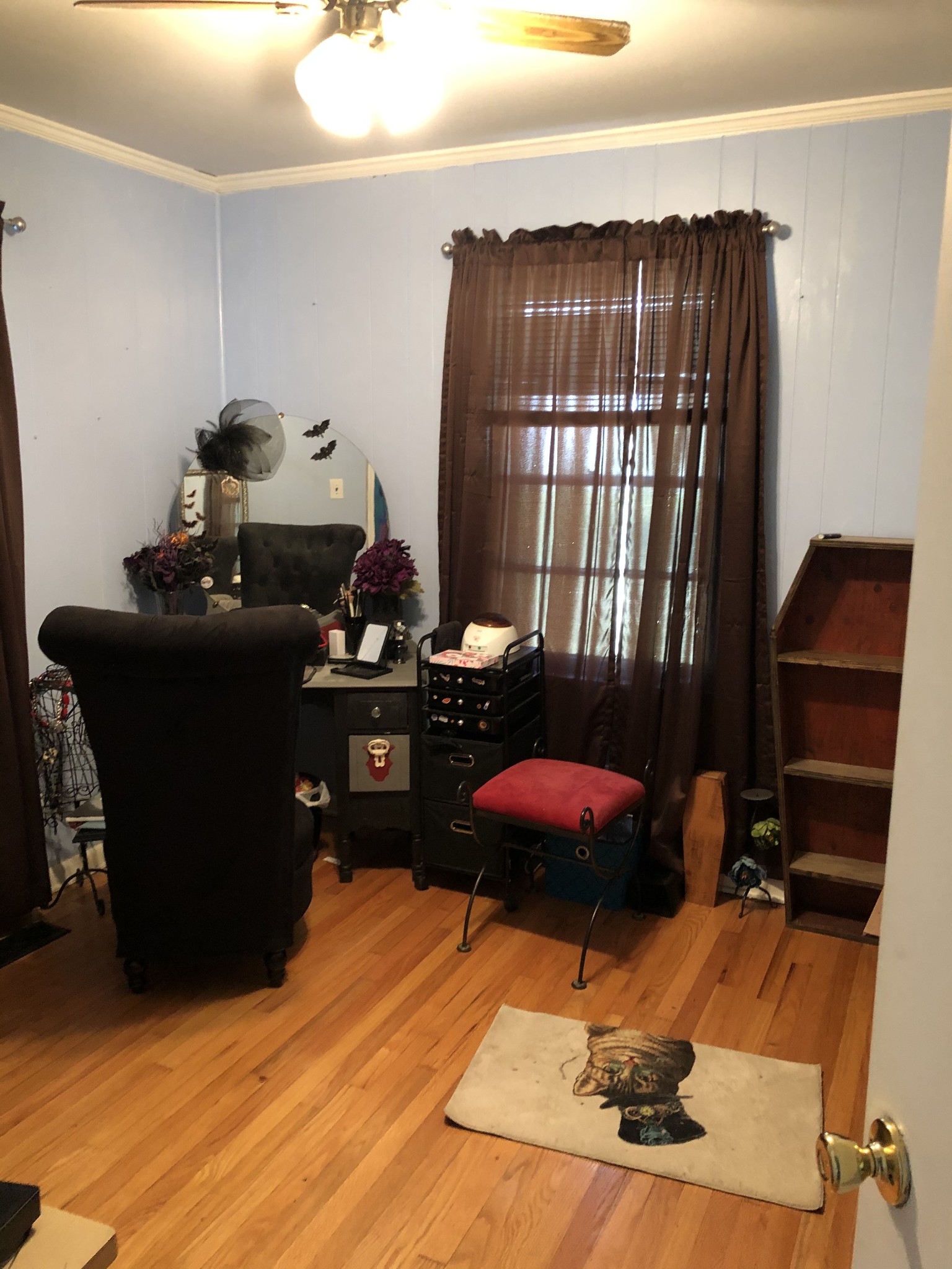 1759 Old Well Road Morrison, TN 37357 - Photo 8 of 18 a room with furniture and wooden floor