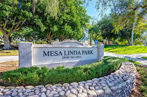 $775,000 | 12 Anana, Rancho Santa Margarita, CA 92688