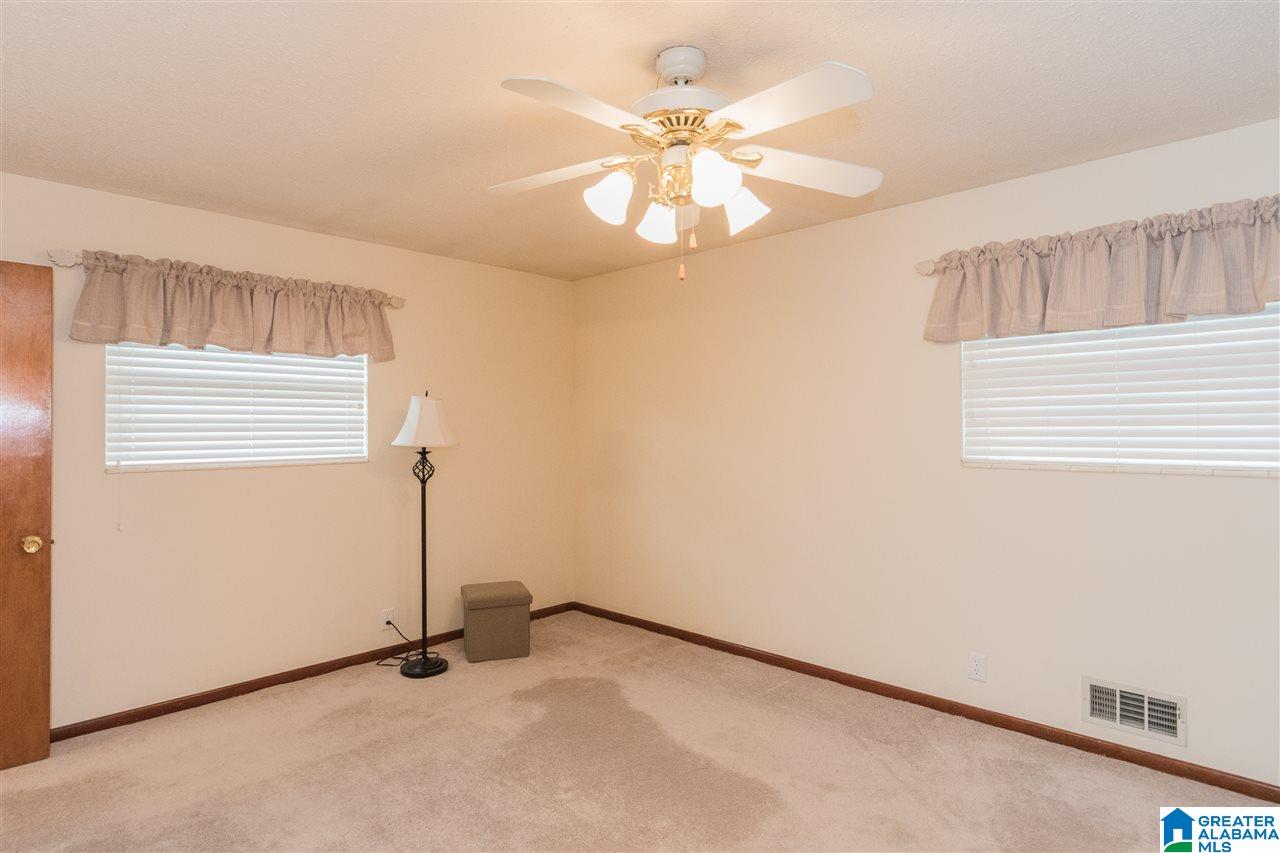 340 10th Street Pleasant Grove, AL 35127 - Photo 17 of 38