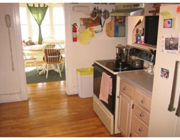 26 Havelock Road Worcester, MA 01602 - Photo 3 of 5