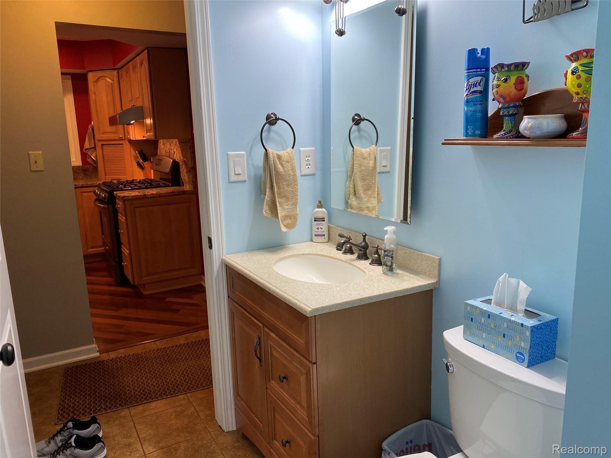 2711 Walbridge Drive Rochester, MI 48307 - Photo 29 of 53 7900DFA7-90BE-4649-A434-CDDB797D00D3.jpeg