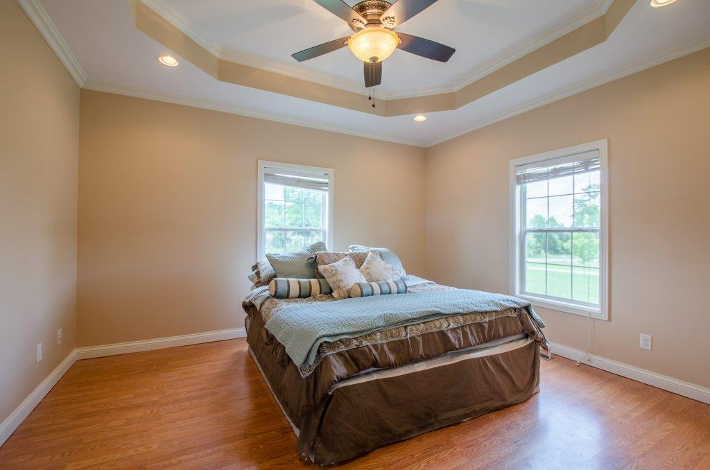 962 Mt Vernon Road Bethpage, TN 37022 - Photo 11 of 23 a bedroom with a bed and window