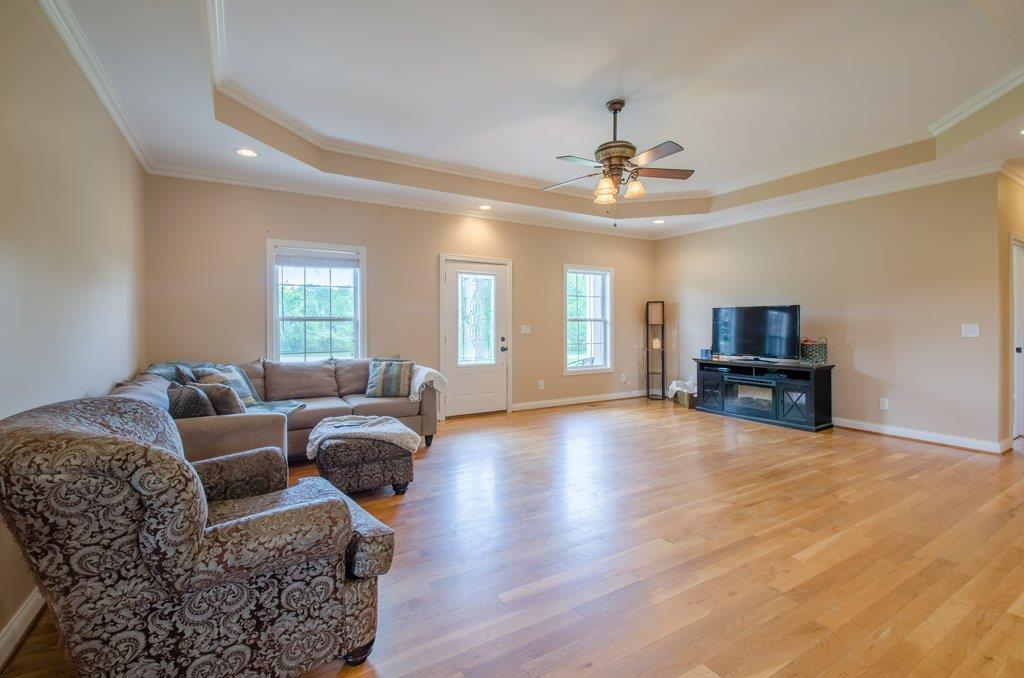 962 Mt Vernon Road Bethpage, TN 37022 - Photo 5 of 23 a living room with furniture and a wooden floor