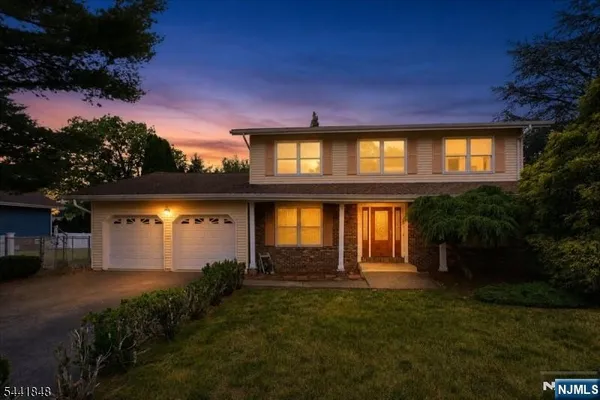 $850,000 | 28 Amherst Court, Wayne, NJ 07470