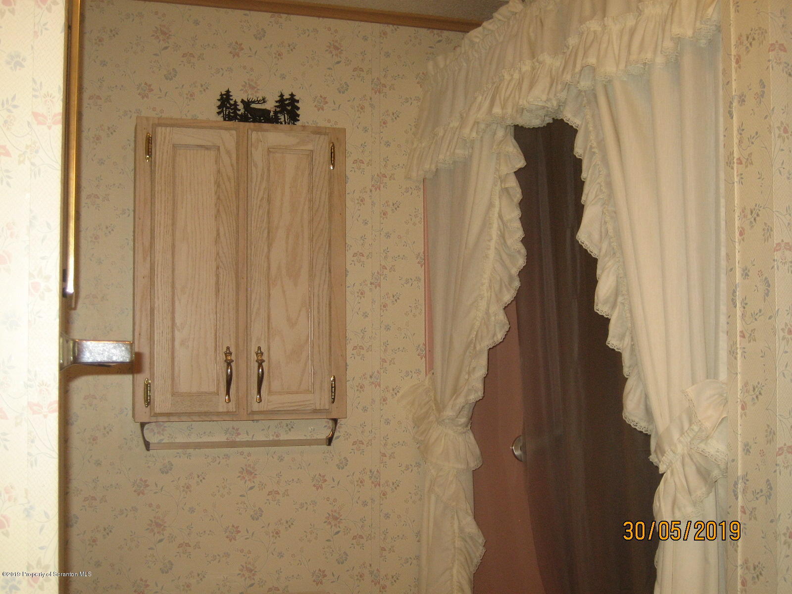 1341 Burnwood Road Thompson, PA 18465 - Photo 11 of 20 Full Bathroom