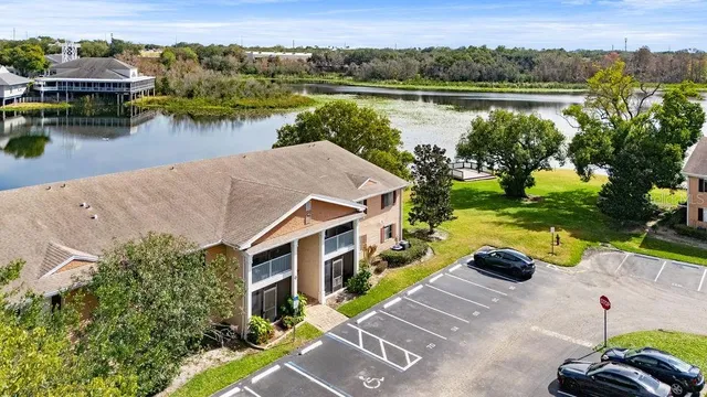 $169,900 | 185 North Pearl Lake Causeway, Unit 214, Altamonte Springs, FL 32714
