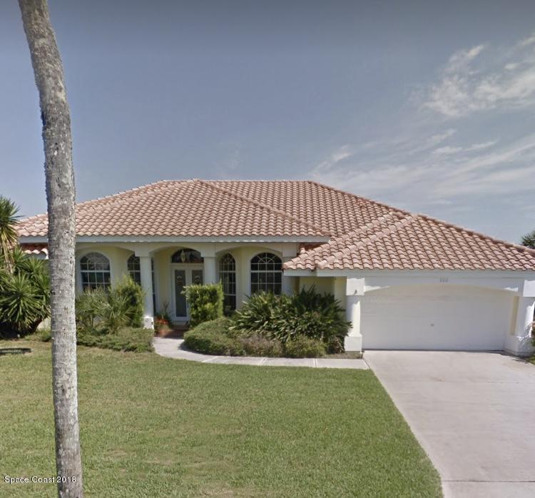 340 Riggs Avenue Melbourne Beach, FL 32951 - Photo 2 of 49 IMG_1844 (1)