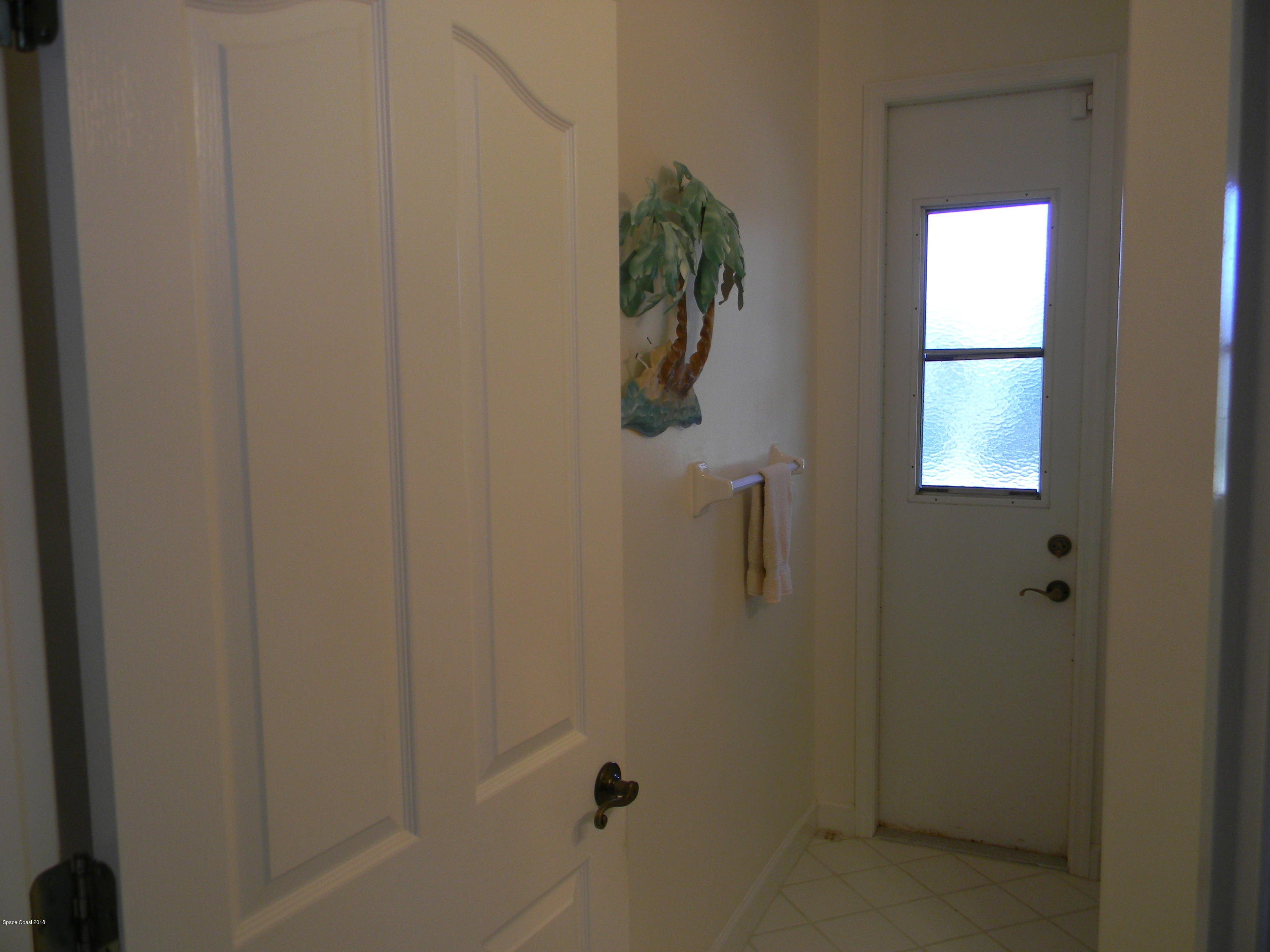 340 Riggs Avenue Melbourne Beach, FL 32951 - Photo 10 of 49 DSCN1181
