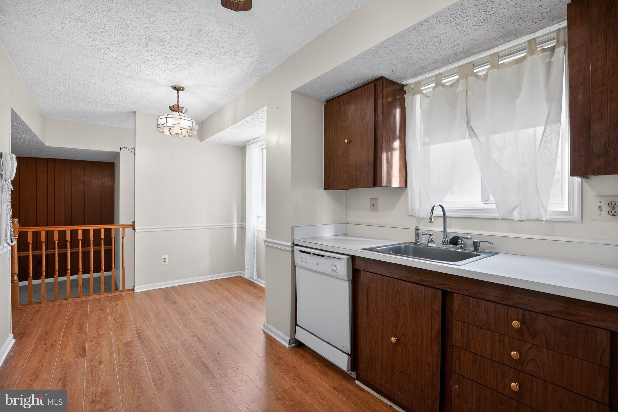 9009 Ivanhoe Road Fort Washington, MD 20744 - Photo 8 of 31