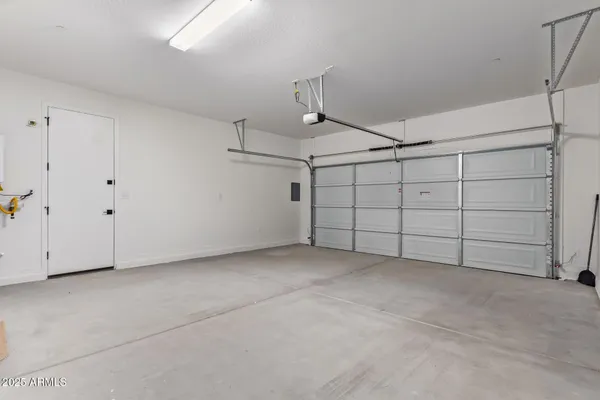 $2,495 | 21301 West Roanoke Avenue, Buckeye, AZ 85396