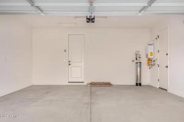 $2,495 | 21301 West Roanoke Avenue, Buckeye, AZ 85396