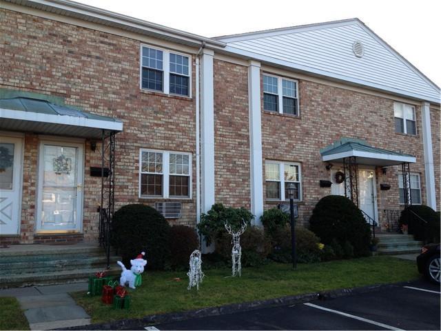 30 Lindstrom Road, Unit 30 Stamford, CT 06902 - Photo 1 of 1