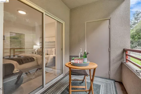 $349,000 | 320 Caldecott Lane, Unit 116, Oakland, CA 94618