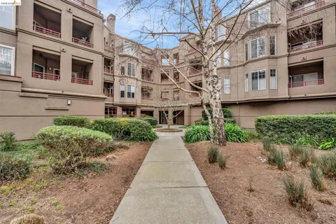 $349,000 | 320 Caldecott Lane, Unit 116, Oakland, CA 94618