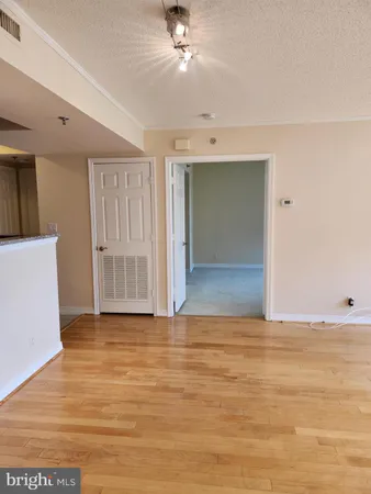 $2,850 | 5809 Nicholson Lane, Unit 304, Rockville, MD 20852