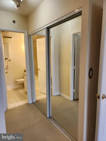 $2,850 | 5809 Nicholson Lane, Unit 304, Rockville, MD 20852