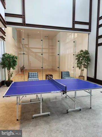 $2,850 | 5809 Nicholson Lane, Unit 304, Rockville, MD 20852