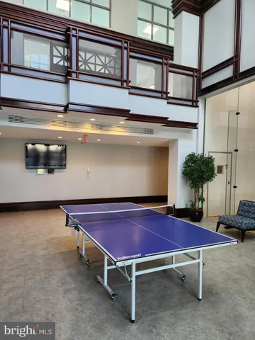 $2,850 | 5809 Nicholson Lane, Unit 304, Rockville, MD 20852