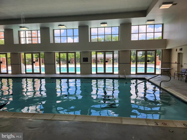 $2,850 | 5809 Nicholson Lane, Unit 304, Rockville, MD 20852