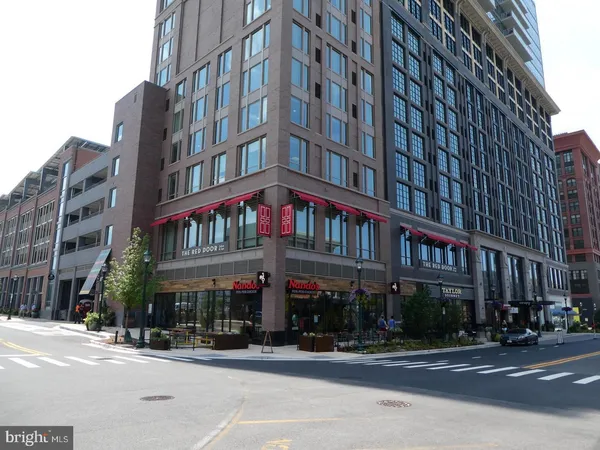 $2,850 | 5809 Nicholson Lane, Unit 304, Rockville, MD 20852