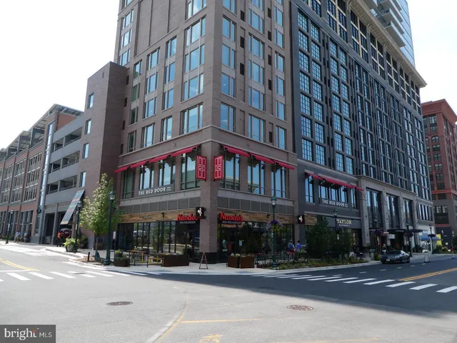 $2,850 | 5809 Nicholson Lane, Unit 304, Rockville, MD 20852