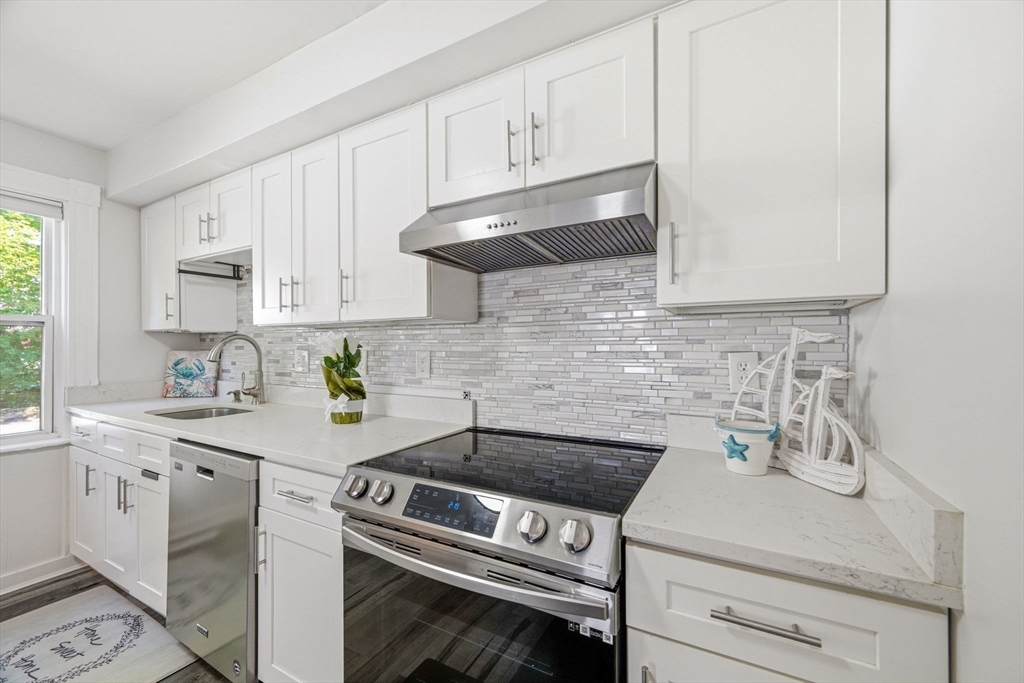 23 Shirley Street, Unit 27 Lexington, MA 02421 - Photo 7 of 29 Gallery Image 7