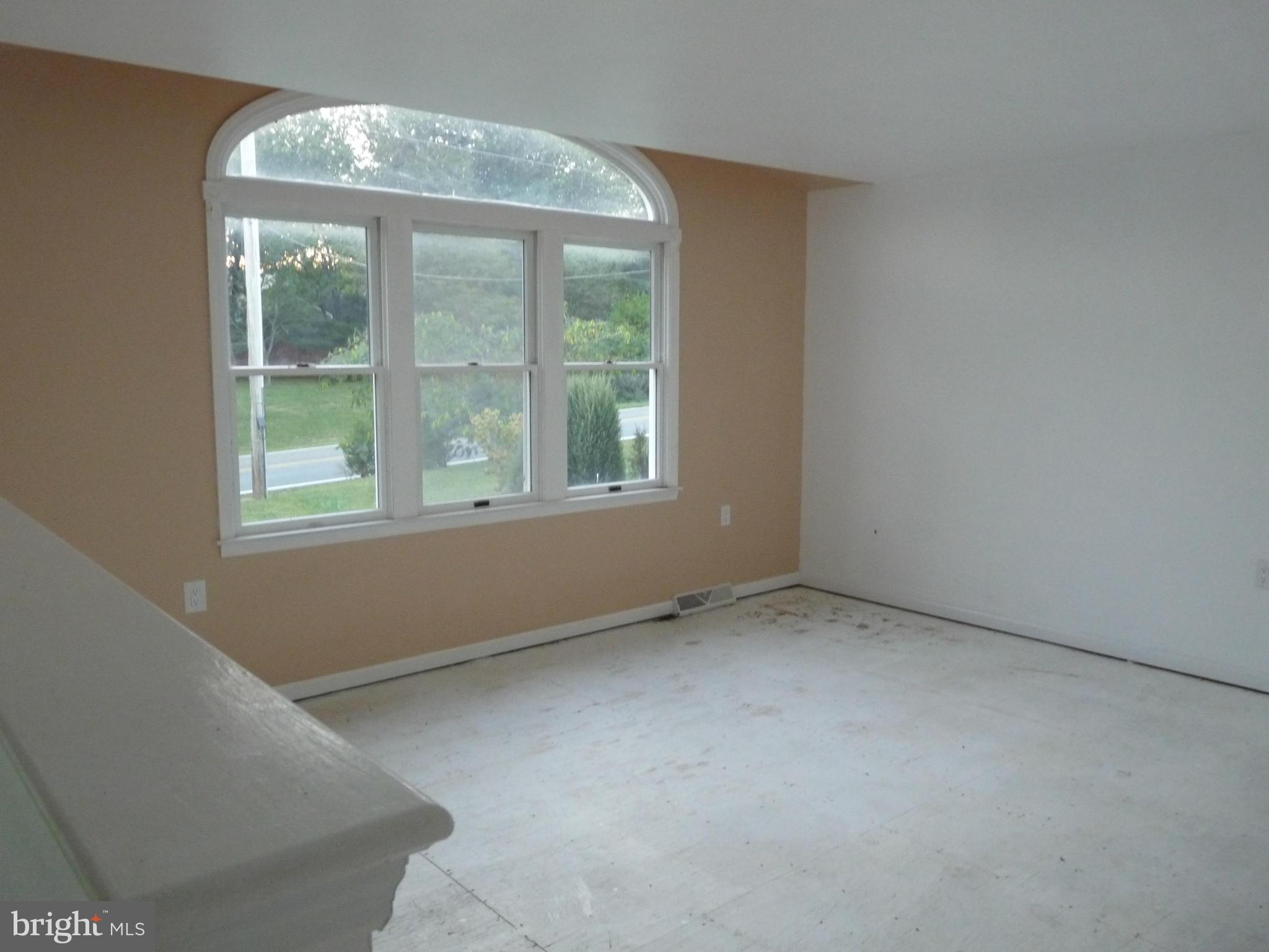 1860 Red Toad Road Port Deposit, MD 21904 - Photo 4 of 10 Living Room
