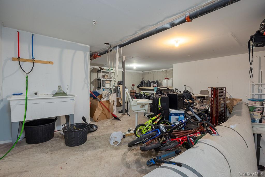 3 Horizon Court, Unit 304 Monsey, NY 10952 - Photo 33 of 36 a view of a room with gym equipment