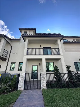 $4,400 | 4470 Northwest 83rd Avenue, Doral, FL 33166
