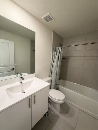 $4,400 | 4470 Northwest 83rd Avenue, Doral, FL 33166