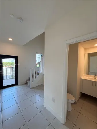 $4,400 | 4470 Northwest 83rd Avenue, Doral, FL 33166
