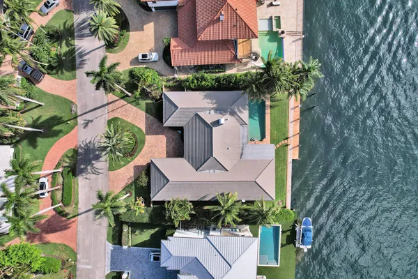 $30,000 | 7 Saranac Road, Sea Ranch Lakes, FL 33308