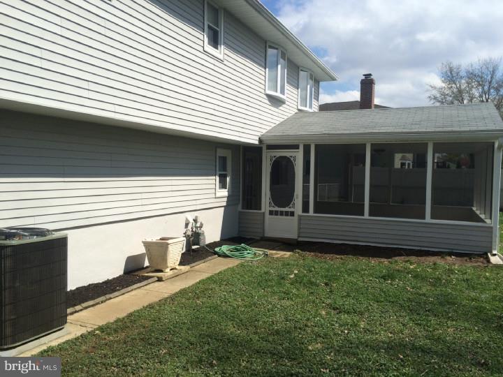 18 Knoll Road Stratford, NJ 08084 - Photo 11 of 24