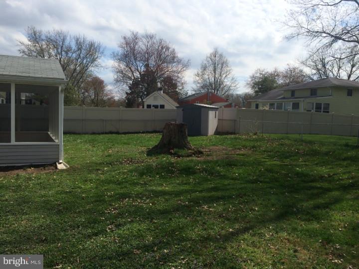18 Knoll Road Stratford, NJ 08084 - Photo 13 of 24