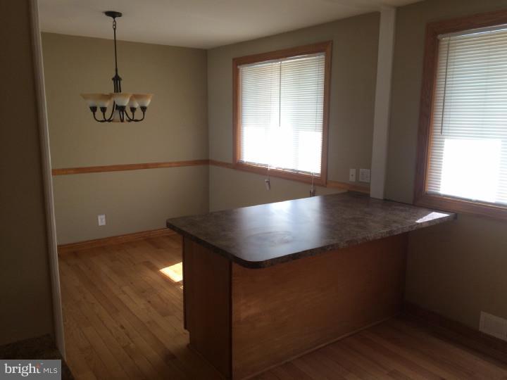 18 Knoll Road Stratford, NJ 08084 - Photo 8 of 24