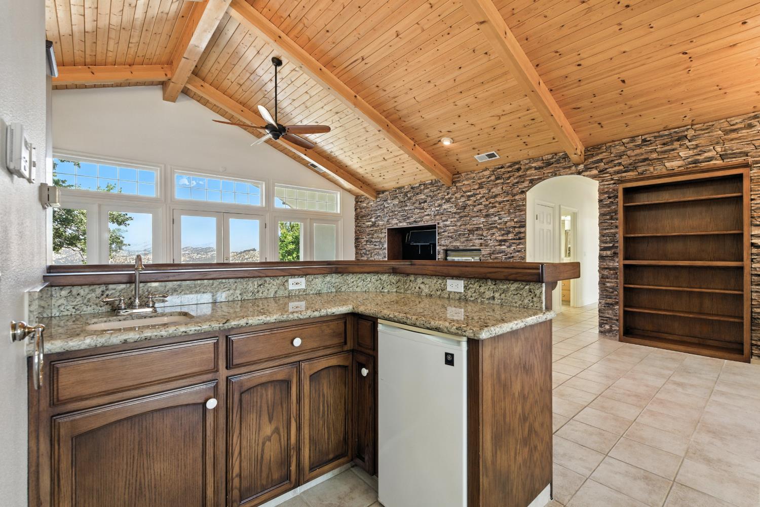 20997 Auberry Road Clovis, CA 93619 - Photo 13 of 72