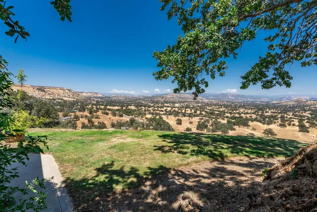 $729,950 | 20997 Auberry Road, Clovis, CA 93619