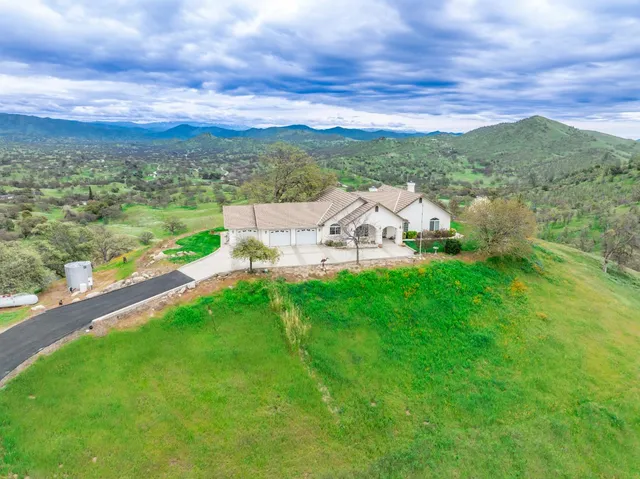 $729,950 | 20997 Auberry Road, Clovis, CA 93619