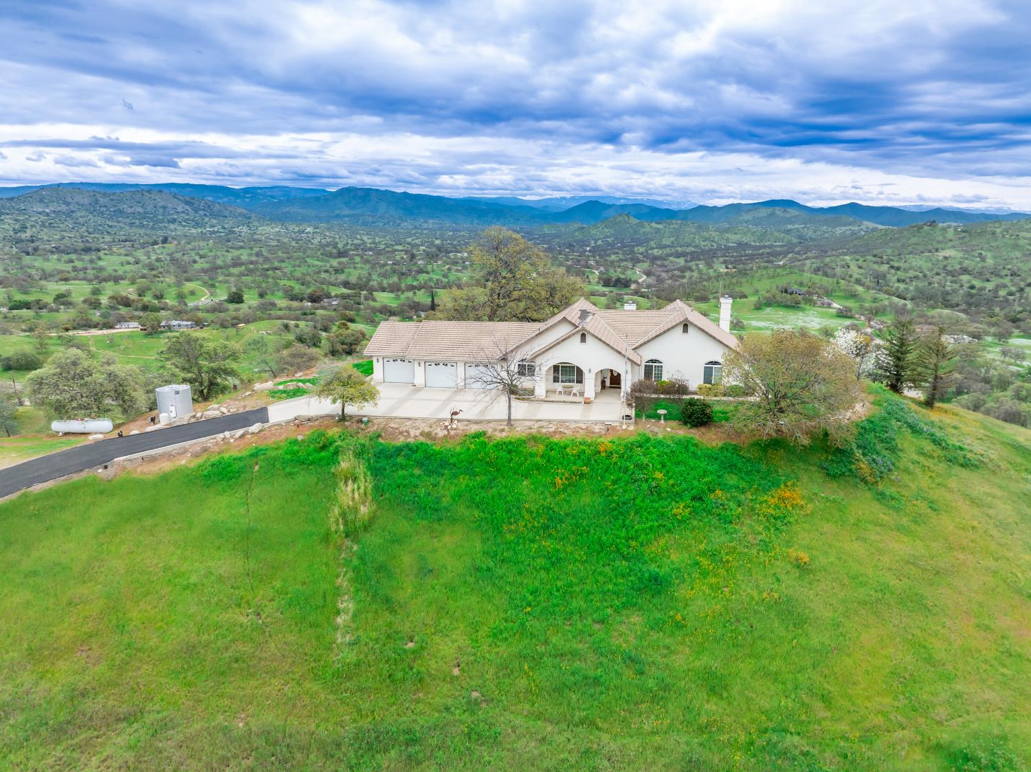 20997 Auberry Road Clovis, CA 93619 - Photo 46 of 72