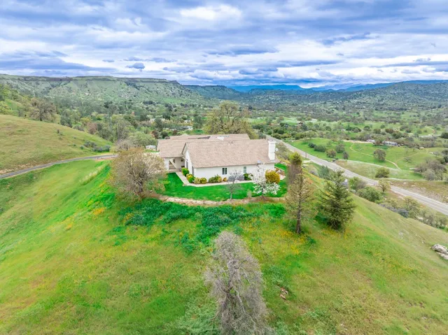$729,950 | 20997 Auberry Road, Clovis, CA 93619