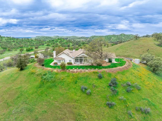 $729,950 | 20997 Auberry Road, Clovis, CA 93619