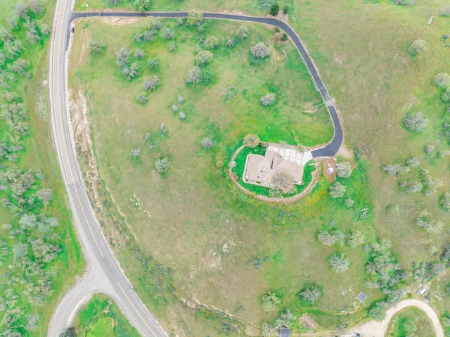 $729,950 | 20997 Auberry Road, Clovis, CA 93619