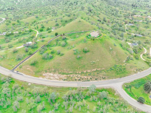 $729,950 | 20997 Auberry Road, Clovis, CA 93619