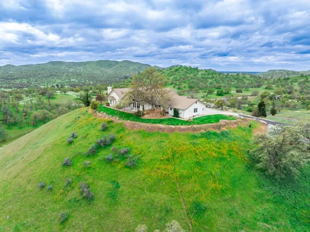 $729,950 | 20997 Auberry Road, Clovis, CA 93619