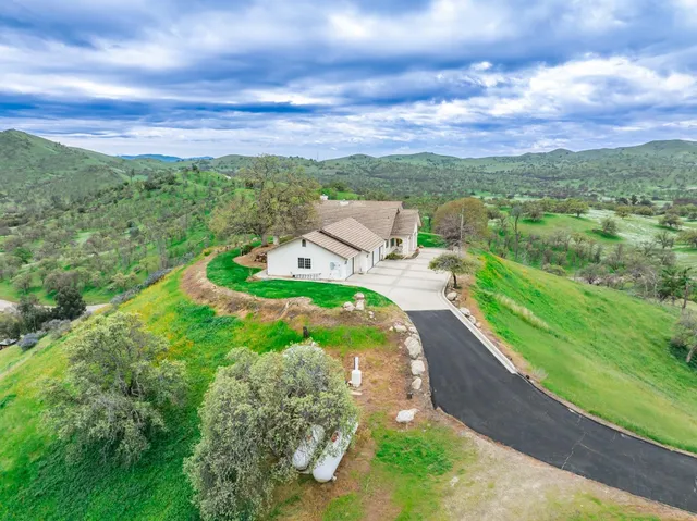 $729,950 | 20997 Auberry Road, Clovis, CA 93619