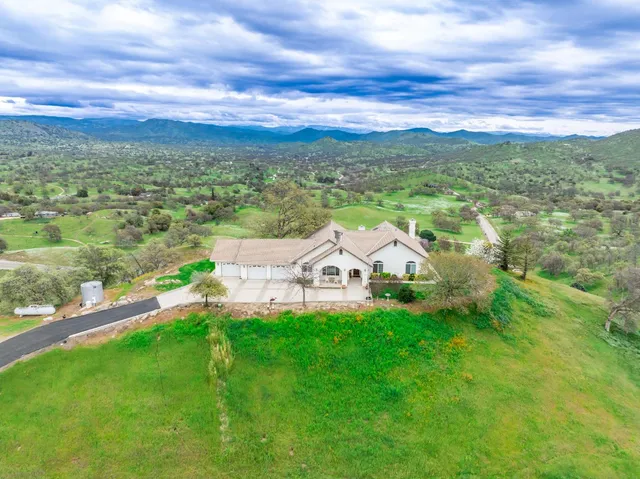 $729,950 | 20997 Auberry Road, Clovis, CA 93619